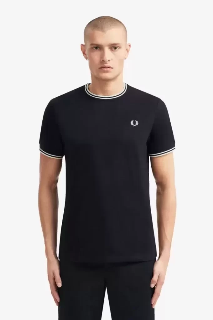 Tricou bărbătesc cu două vârfuri Tricou bărbătesc cu două vârfuri
