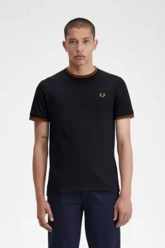Tricou bărbătesc cu două vârfuri