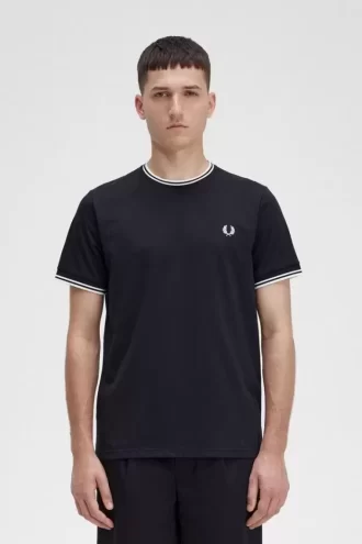 Tricou bărbătesc cu două vârfuri