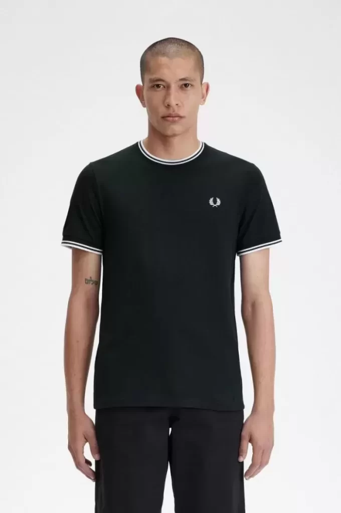 Tricou bărbătesc cu două vârfuri Tricou bărbătesc cu două vârfuri