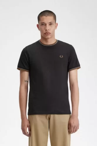 Tricou bărbătesc cu două vârfuri