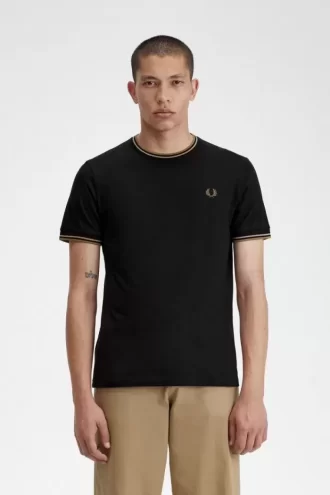 Tricou bărbătesc cu două vârfuri