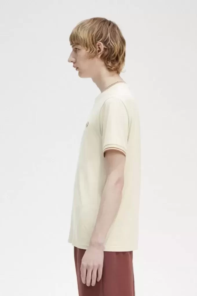 Tricou bărbătesc cu două vârfuri Tricou bărbătesc cu două vârfuri