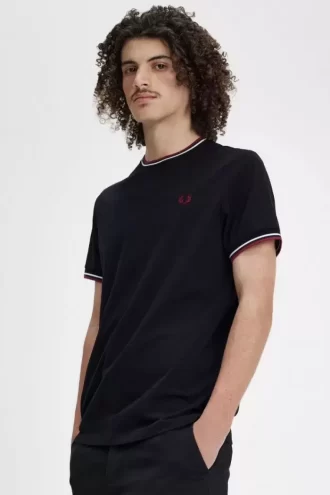 Tricou bărbătesc cu două vârfuri