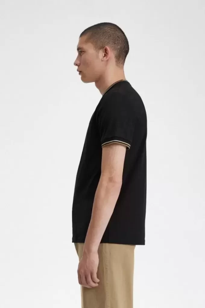 Tricou bărbătesc cu două vârfuri Tricou bărbătesc cu două vârfuri