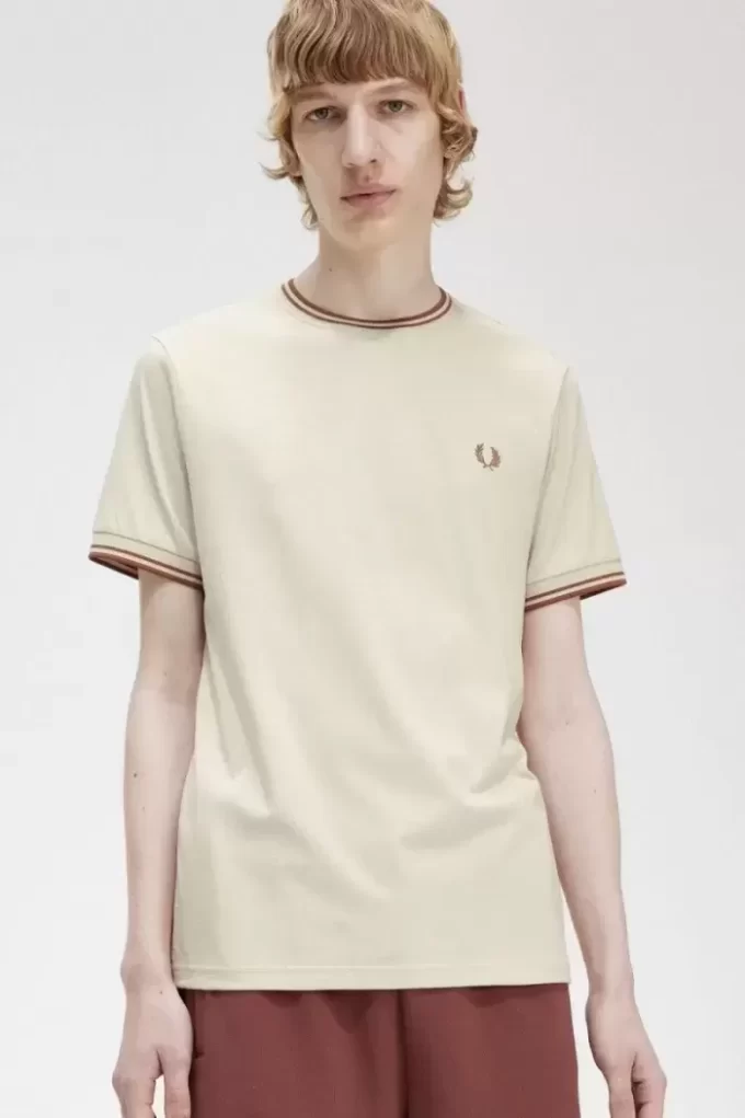 Tricou bărbătesc cu două vârfuri Tricou bărbătesc cu două vârfuri