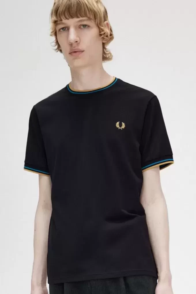 Tricou bărbătesc cu două vârfuri Tricou bărbătesc cu două vârfuri