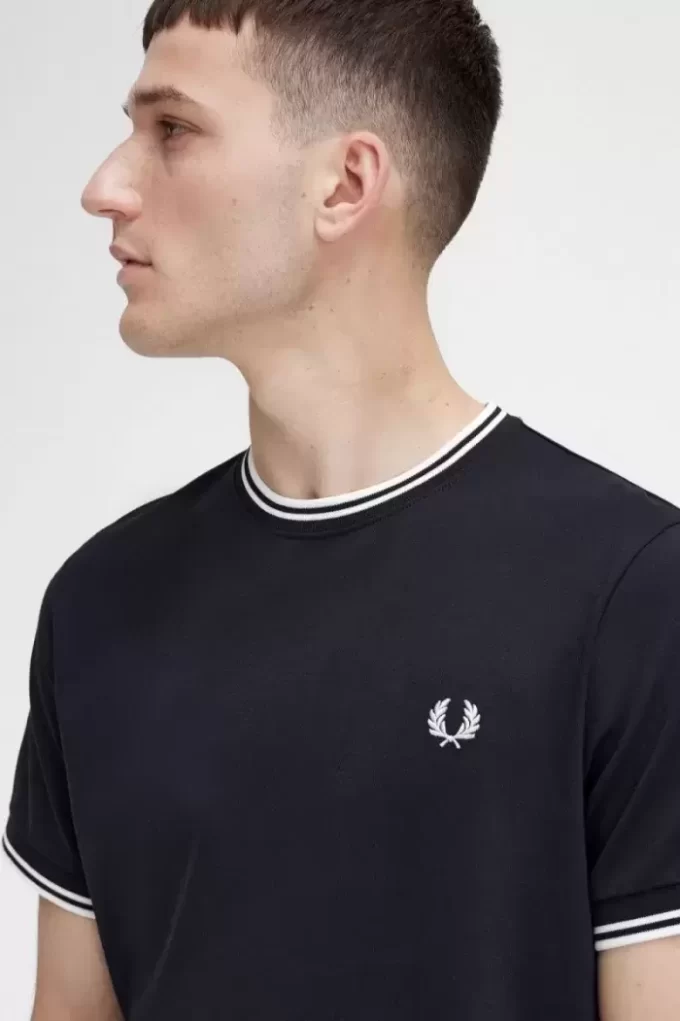 Tricou bărbătesc cu două vârfuri Tricou bărbătesc cu două vârfuri