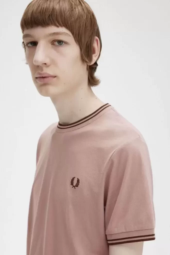 Tricou bărbătesc cu două vârfuri Tricou bărbătesc cu două vârfuri
