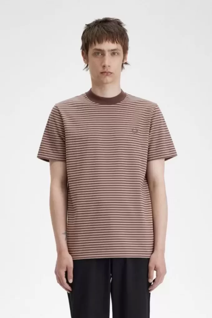 Tricou bărbătesc cu dungi fine, gros Tricou bărbătesc cu dungi fine, gros
