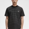 Tricou bărbătesc cu dungi fine, gros Tricou bărbătesc cu dungi fine, gros