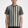 Tricou bărbătesc cu dungi gradiente Tricou bărbătesc cu dungi gradiente