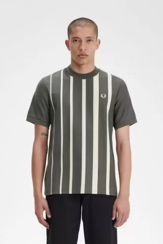 Tricou bărbătesc cu dungi gradiente