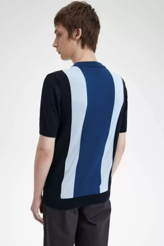Tricou bărbătesc cu dungi, tricotat fin Tricou bărbătesc cu dungi, tricotat fin