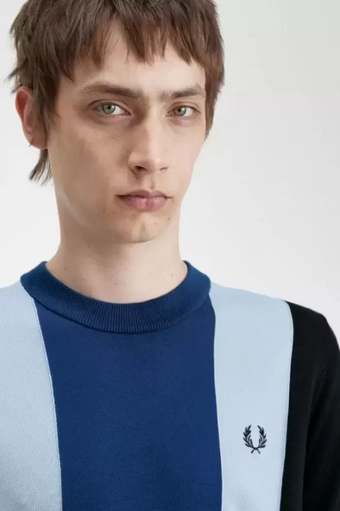 Tricou bărbătesc cu dungi, tricotat fin Tricou bărbătesc cu dungi, tricotat fin