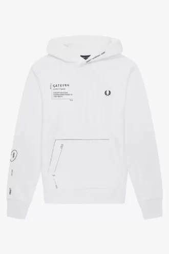 Tricou bărbătesc cu glugă și imprimeu