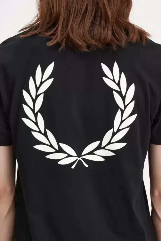 Tricou bărbătesc cu grafică Laurel Wreath Tricou bărbătesc cu grafică Laurel Wreath