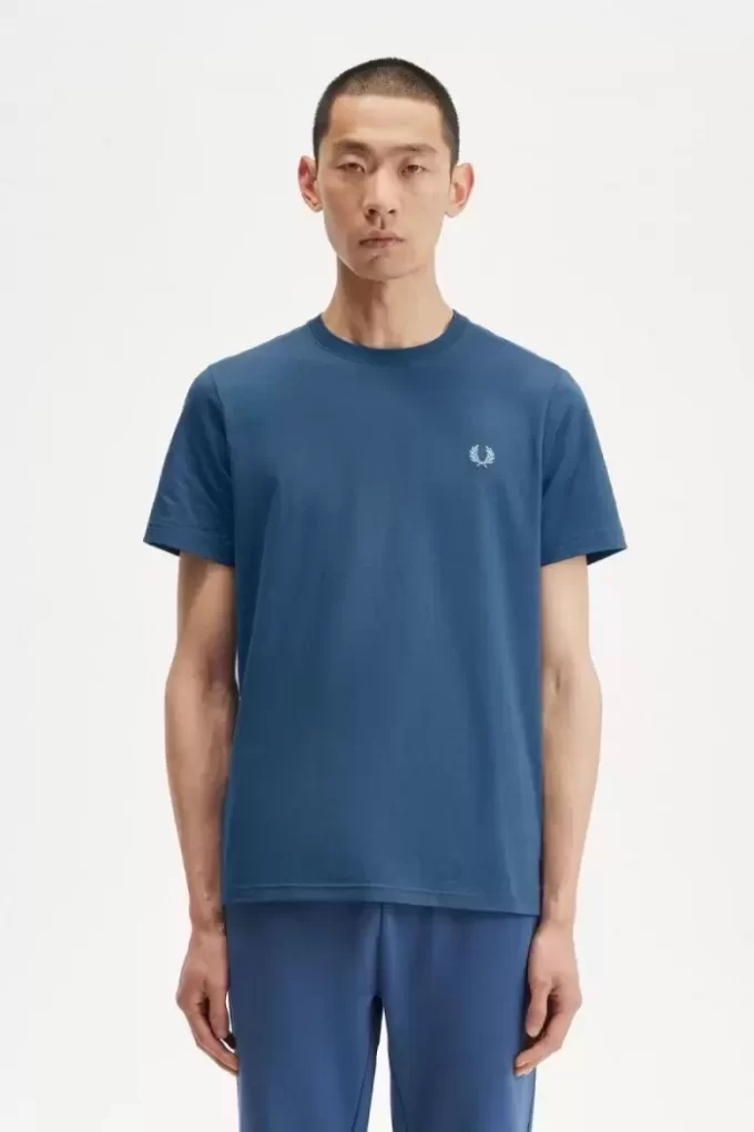 Tricou bărbătesc cu guler rotund Tricou bărbătesc cu guler rotund