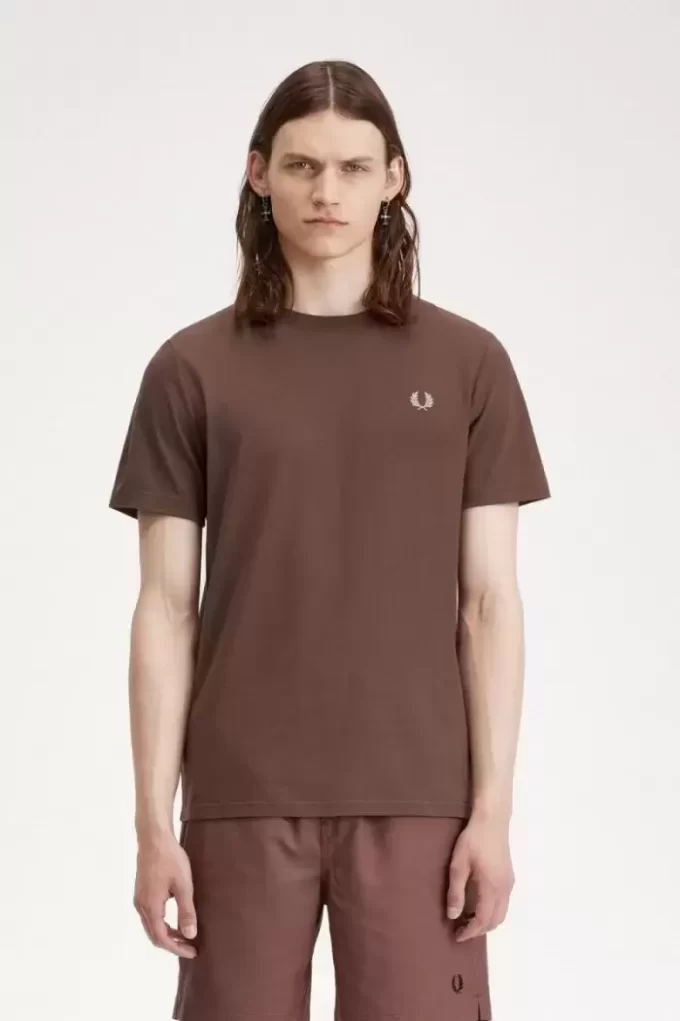 Tricou bărbătesc cu guler rotund Tricou bărbătesc cu guler rotund