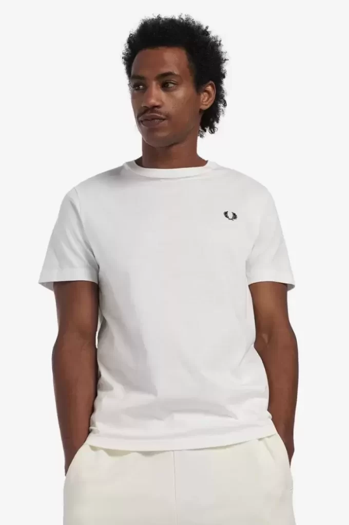 Tricou bărbătesc cu guler rotund Tricou bărbătesc cu guler rotund