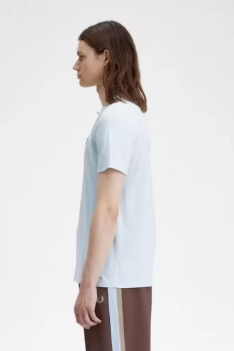 Tricou bărbătesc cu guler rotund
