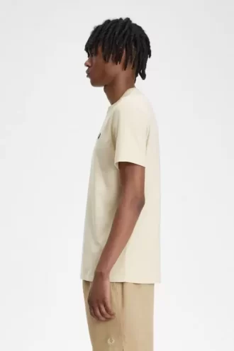 Tricou bărbătesc cu guler rotund Tricou bărbătesc cu guler rotund