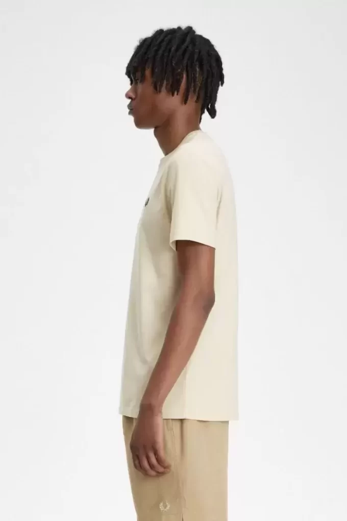 Tricou bărbătesc cu guler rotund