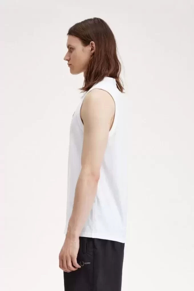Tricou bărbătesc cu guler rotund Tricou bărbătesc cu guler rotund