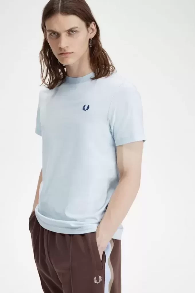 Tricou bărbătesc cu guler rotund Tricou bărbătesc cu guler rotund