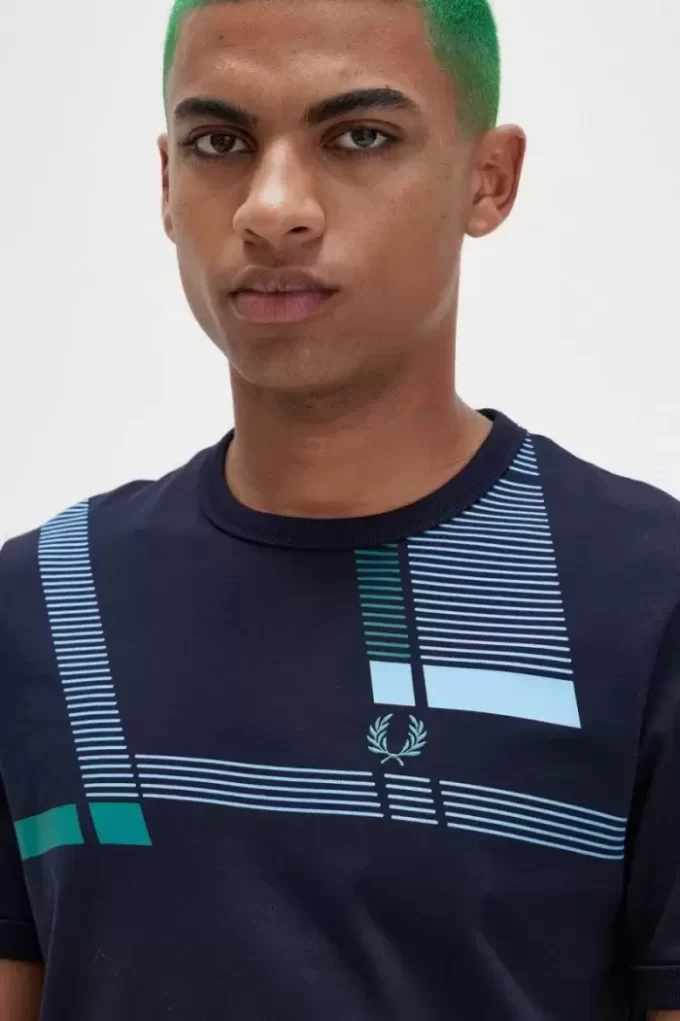 Tricou bărbătesc cu imprimeu Glitch Tricou bărbătesc cu imprimeu Glitch