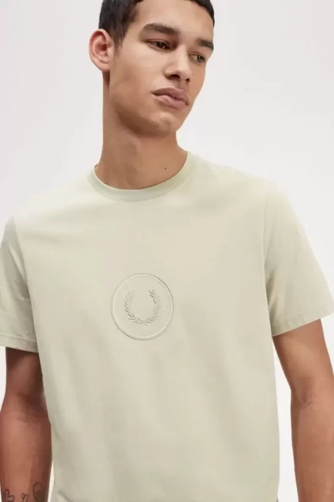 Tricou bărbătesc cu logo-ul Circle Tricou bărbătesc cu logo-ul Circle