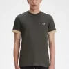 Tricou bărbătesc cu manșetă în dungi Tricou bărbătesc cu manșetă în dungi