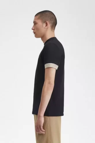 Tricou bărbătesc cu manșetă în dungi