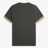 Tricou bărbătesc cu manșetă în dungi Tricou bărbătesc cu manșetă în dungi