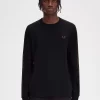 Tricou bărbătesc cu mânecă lungă și bandă adezivă Tricou bărbătesc cu mânecă lungă și bandă adezivă
