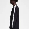 Tricou bărbătesc cu mânecă lungă și bandă adezivă Tricou bărbătesc cu mânecă lungă și bandă adezivă