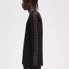Tricou bărbătesc cu mânecă lungă și bandă adezivă Tricou bărbătesc cu mânecă lungă și bandă adezivă
