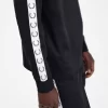 Tricou bărbătesc cu mânecă lungă și bandă adezivă Tricou bărbătesc cu mânecă lungă și bandă adezivă