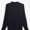 Tricou bărbătesc cu mânecă lungă și bandă adezivă Tricou bărbătesc cu mânecă lungă și bandă adezivă