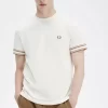 Tricou bărbătesc din piqué cu vârfuri îndrăznețe Tricou bărbătesc din piqué cu vârfuri îndrăznețe