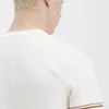 Tricou bărbătesc din piqué cu vârfuri îndrăznețe Tricou bărbătesc din piqué cu vârfuri îndrăznețe