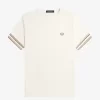 Tricou bărbătesc din piqué cu vârfuri îndrăznețe Tricou bărbătesc din piqué cu vârfuri îndrăznețe