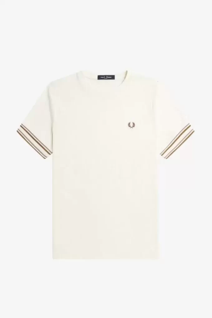 Tricou bărbătesc din piqué cu vârfuri îndrăznețe Tricou bărbătesc din piqué cu vârfuri îndrăznețe
