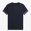 Tricou bărbătesc din piqué cu vârfuri îndrăznețe Tricou bărbătesc din piqué cu vârfuri îndrăznețe