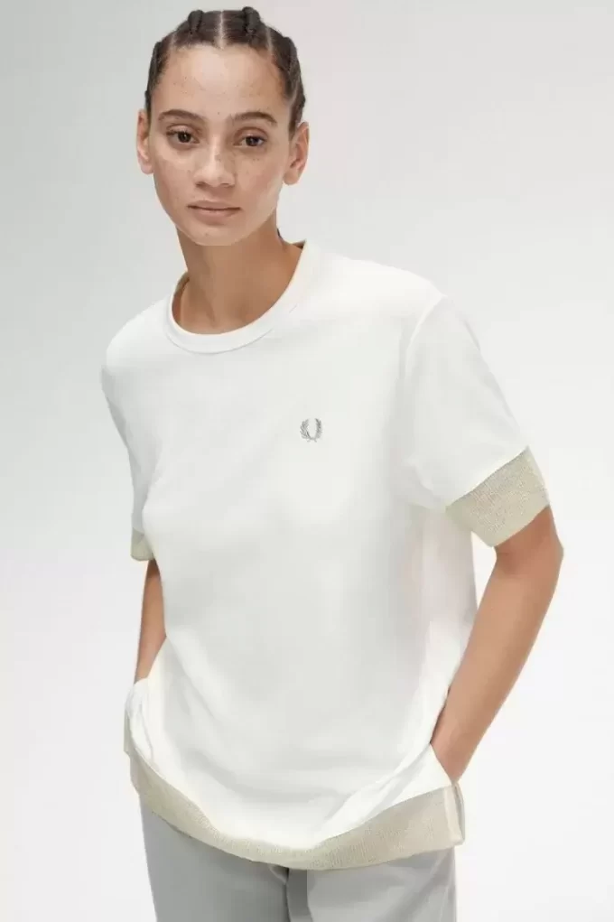 Tricou de damă cu garnitură transparentă din piqué Tricou de damă cu garnitură transparentă din piqué