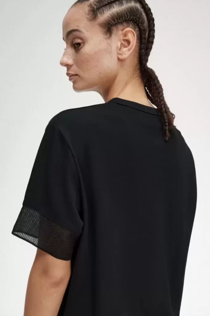 Tricou de damă cu garnitură transparentă din piqué Tricou de damă cu garnitură transparentă din piqué