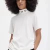 Tricou de damă cu guler înalt și coroană de laur Tricou de damă cu guler înalt și coroană de laur