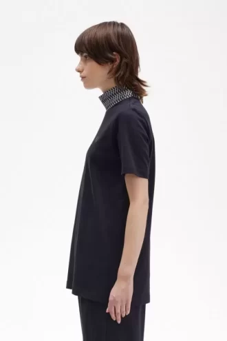 Tricou de damă cu guler înalt și garnitură Jacquard