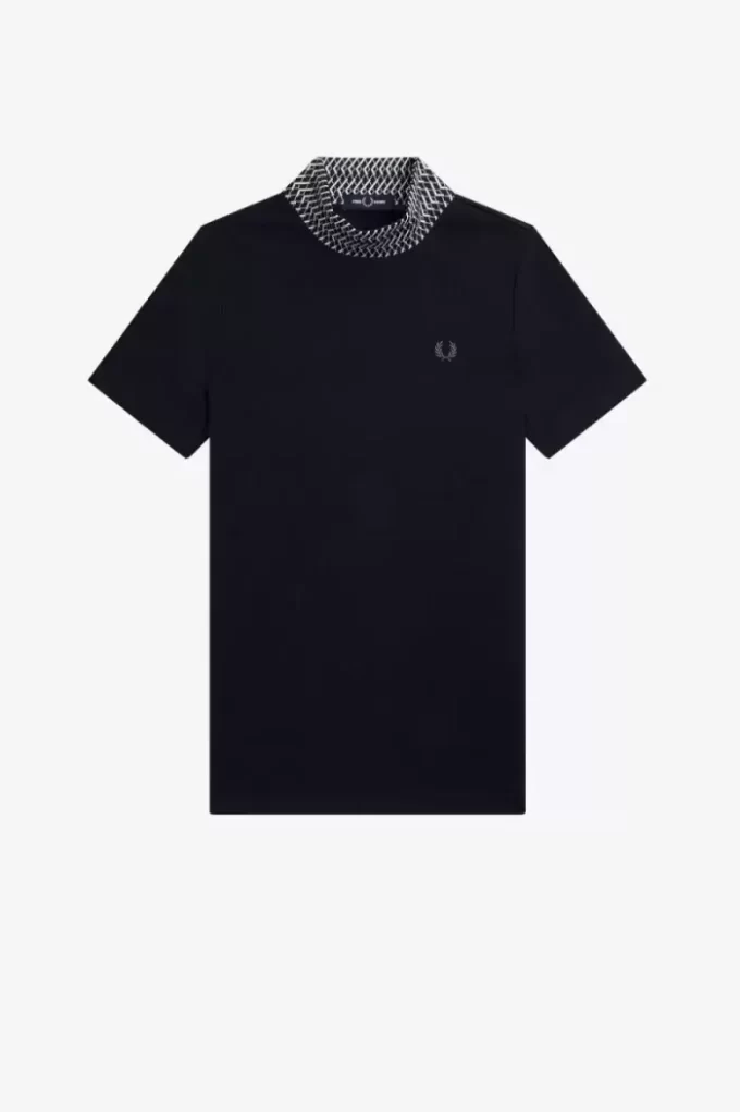 Tricou de damă cu guler înalt și garnitură Jacquard Tricou de damă cu guler înalt și garnitură Jacquard