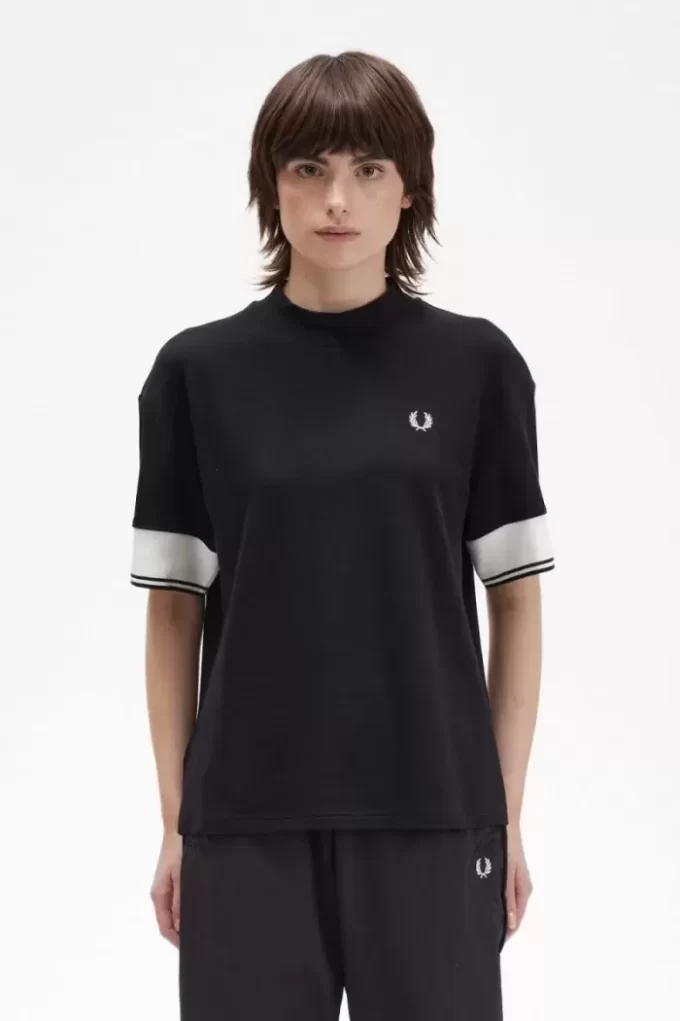 Tricou de damă cu manșetă tip piqué Tricou de damă cu manșetă tip piqué